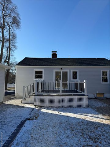 225 Norma Avenue, West Islip, NY 11795