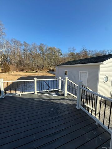 225 Norma Avenue, West Islip, NY 11795