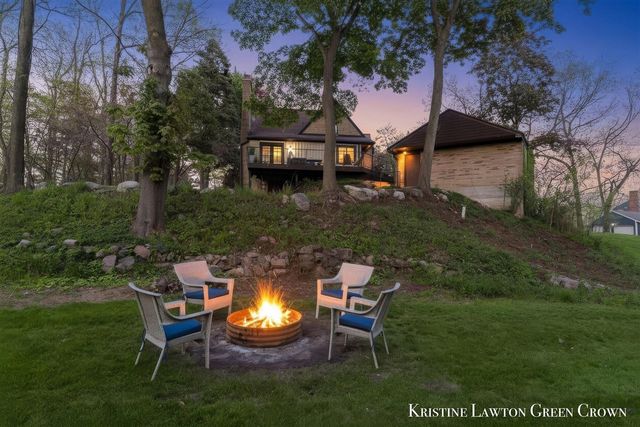 200 Greenridge Drive, Grand Rapids, MI 49544