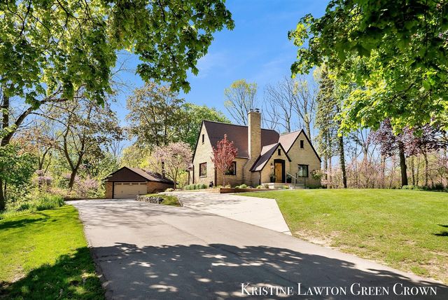 200 Greenridge Drive, Grand Rapids, MI 49544