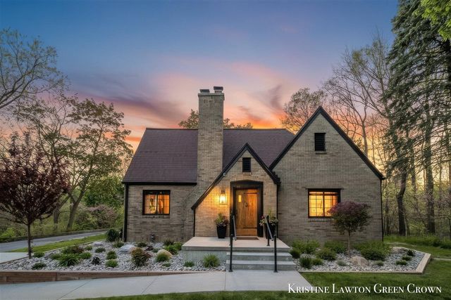 200 Greenridge Drive, Grand Rapids, MI 49544