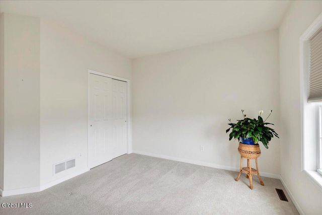 15 Rosemore Place, Halfmoon, NY 12118