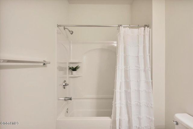 15 Rosemore Place, Halfmoon, NY 12118