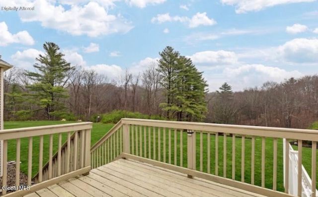 15 Rosemore Place, Halfmoon, NY 12118