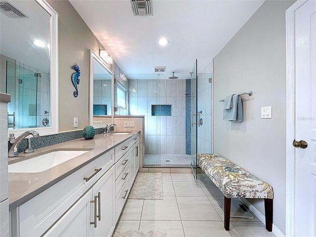 7711 BAYSHORE DRIVE, Treasure Island, FL 33706