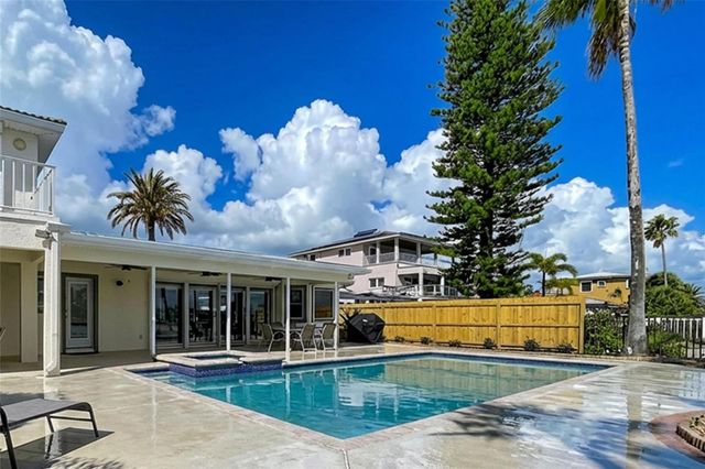 7711 BAYSHORE DRIVE, Treasure Island, FL 33706