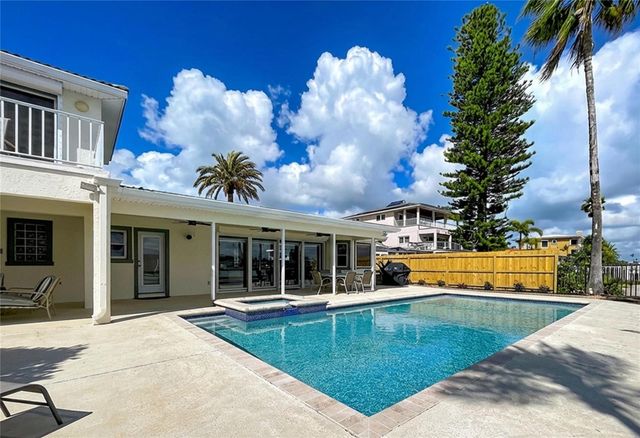 7711 BAYSHORE DRIVE, Treasure Island, FL 33706