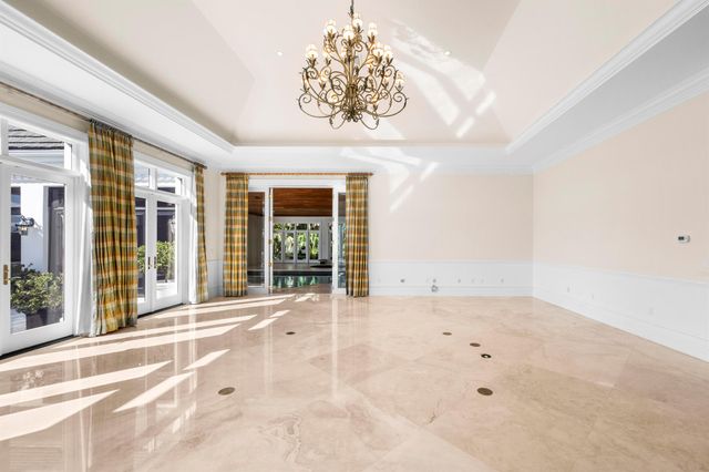 100 Harbor Way, Jupiter Island, FL 33455