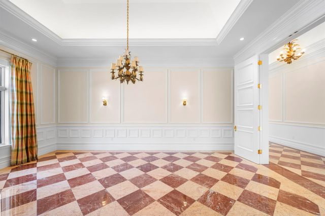 100 Harbor Way, Jupiter Island, FL 33455