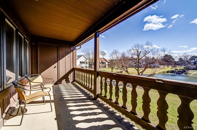 9832 Terrace Court E 2B, Palos Park, IL 60464