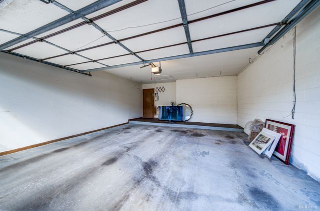 9832 Terrace Court E 2B, Palos Park, IL 60464