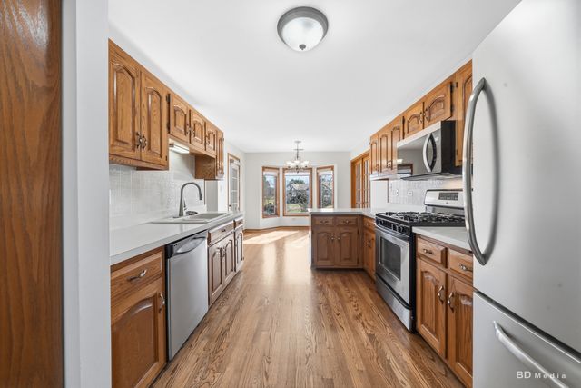 9832 Terrace Court E 2B, Palos Park, IL 60464