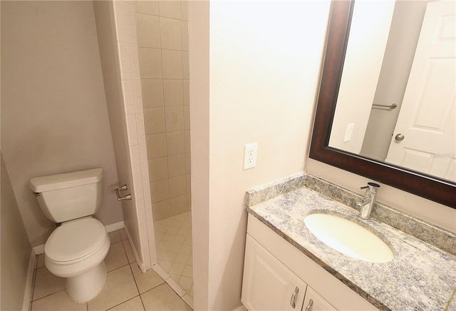 5525 PALMER BOULEVARD B, Sarasota, FL 34232