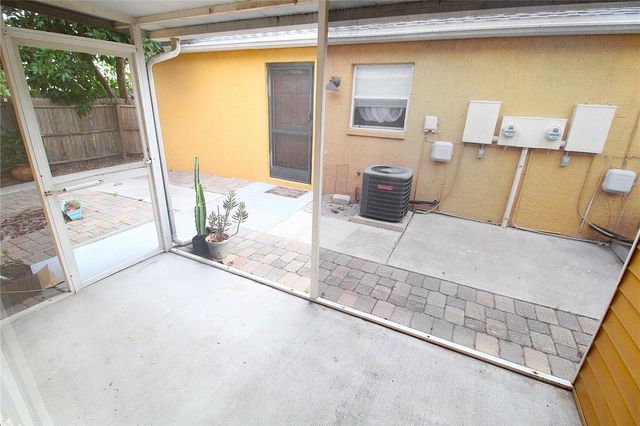 5525 PALMER BOULEVARD B, Sarasota, FL 34232