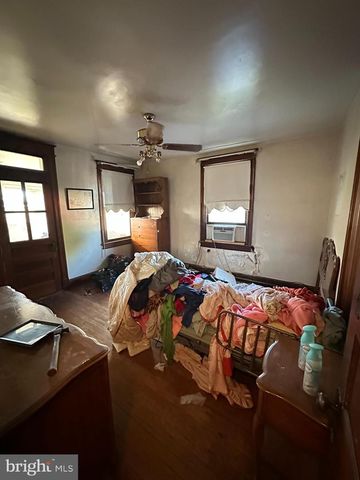 1122 HOLBROOK ST NE, Washington, DC 20002