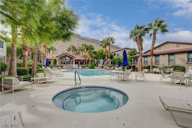 3360 Cactus Shadow Street 201, Las Vegas, NV 89129