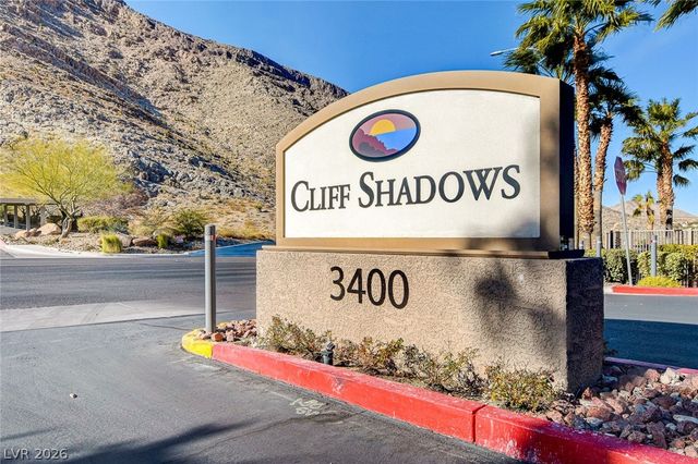 3360 Cactus Shadow Street 201, Las Vegas, NV 89129