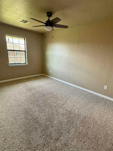 5010 NE Dearborn Ave, Lawton, OK 73507