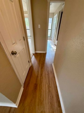 5010 NE Dearborn Ave, Lawton, OK 73507