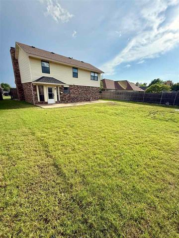 5010 NE Dearborn Ave, Lawton, OK 73507