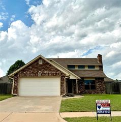 5010 NE Dearborn Ave, Lawton, OK 73507