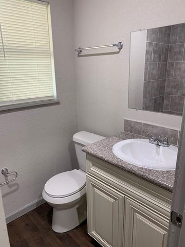 5244 Enyart Street, Houston, TX 77021