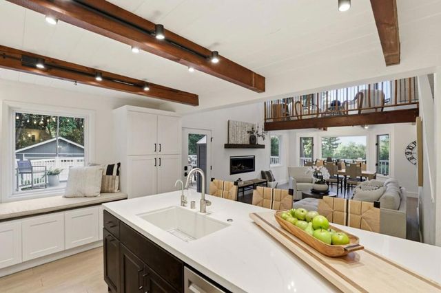 265 Burrell Ct, Los Gatos, CA 95033