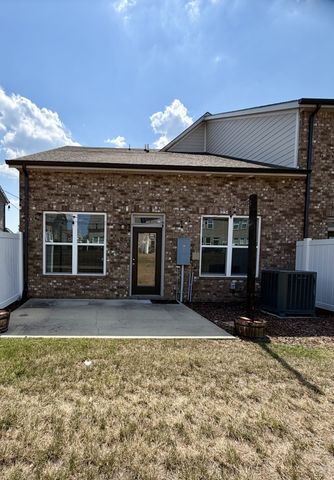 416 Deveron Dr, Gallatin, TN 37066