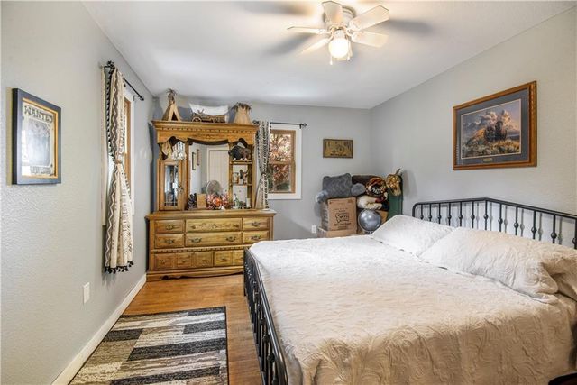 615 Lake Viking Terrace, Gallatin, MO 64640