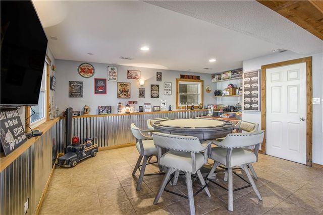 615 Lake Viking Terrace, Gallatin, MO 64640