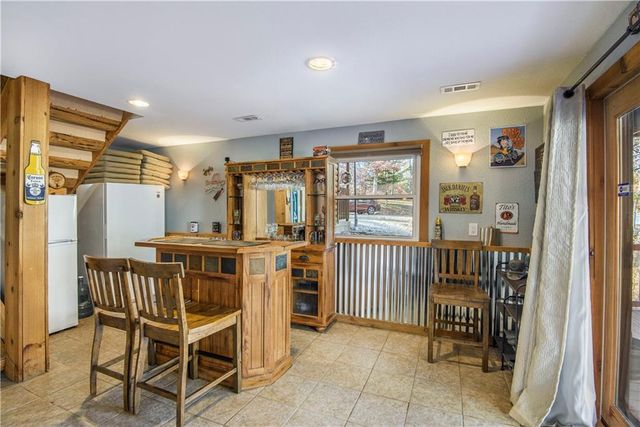 615 Lake Viking Terrace, Gallatin, MO 64640