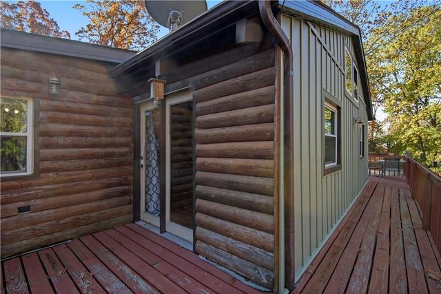 615 Lake Viking Terrace, Gallatin, MO 64640