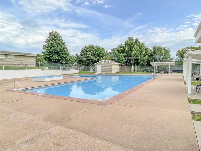 615 Lake Viking Terrace, Gallatin, MO 64640