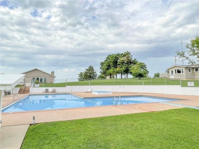 615 Lake Viking Terrace, Gallatin, MO 64640