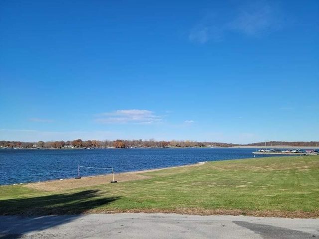 615 Lake Viking Terrace, Gallatin, MO 64640