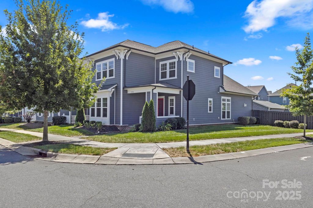 13702 Jacks Lane, Pineville, NC 28134
