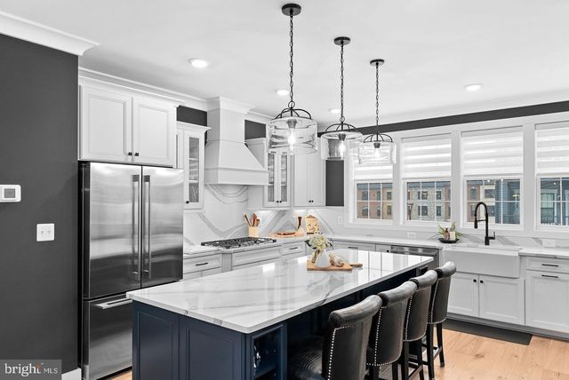 4422 FAIR LAKES CT, Fairfax, VA 22033