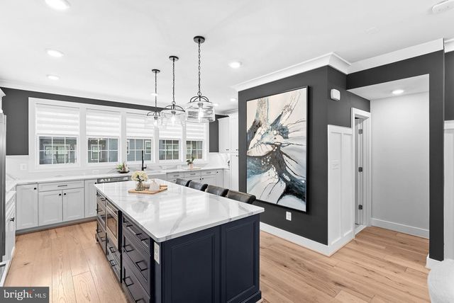 4422 FAIR LAKES CT, Fairfax, VA 22033