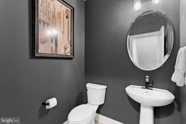 4422 FAIR LAKES CT, Fairfax, VA 22033