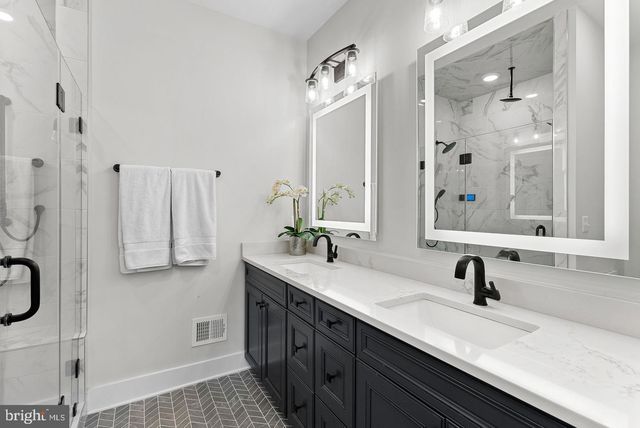 4422 FAIR LAKES CT, Fairfax, VA 22033