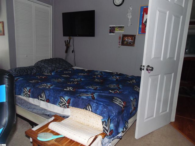 111 W 7th Avenue, Easley, SC 29640