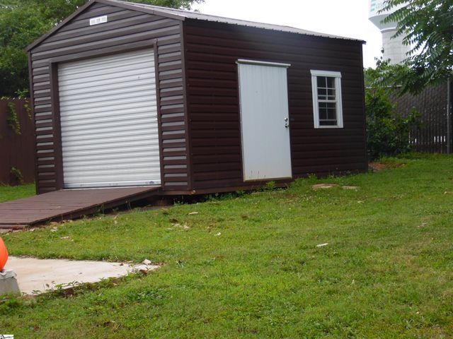 111 W 7th Avenue, Easley, SC 29640