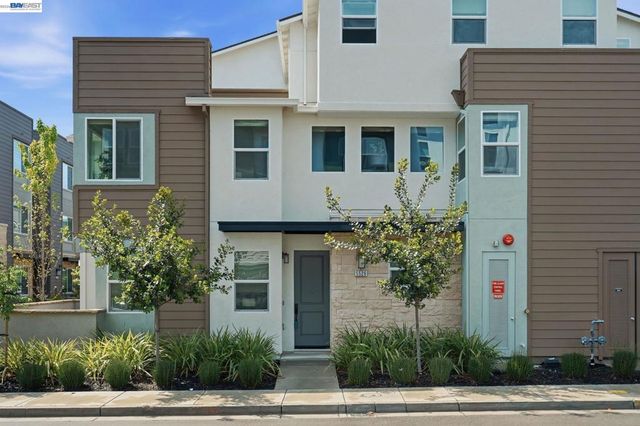 5526 Silver Way, Dublin, CA 94568