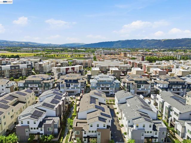5526 Silver Way, Dublin, CA 94568