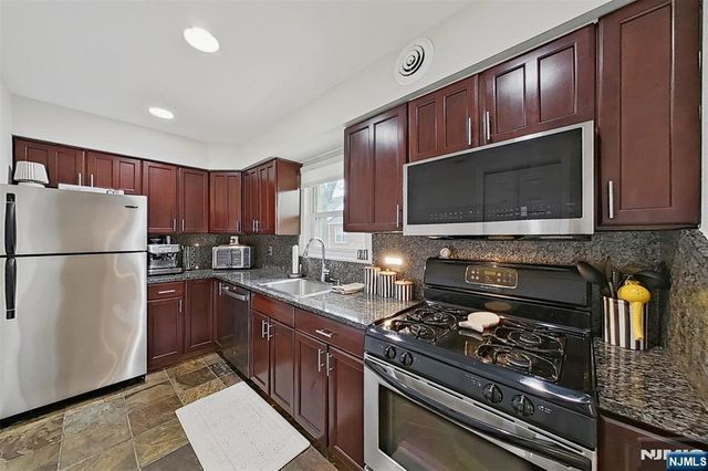151 E Palisade 6D, Englewood, NJ 07631