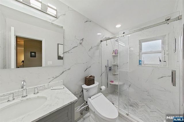 151 E Palisade 6D, Englewood, NJ 07631