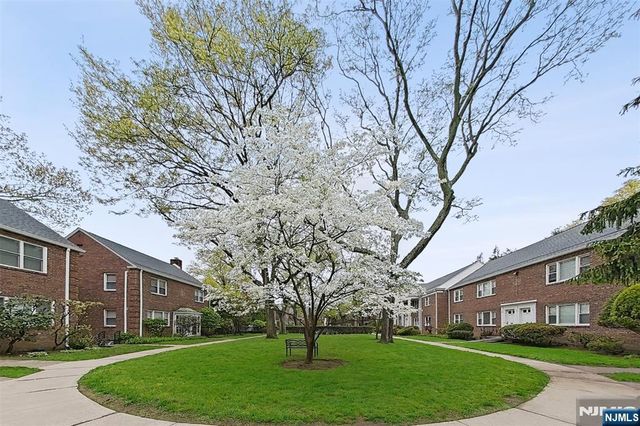 151 E Palisade 6D, Englewood, NJ 07631