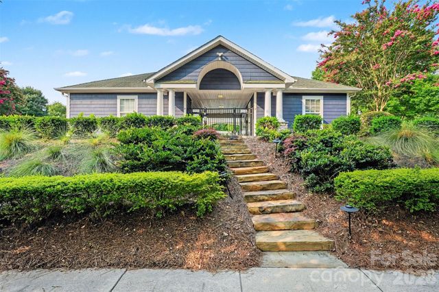 6715 Tanners Creek Drive, Huntersville, NC 28078