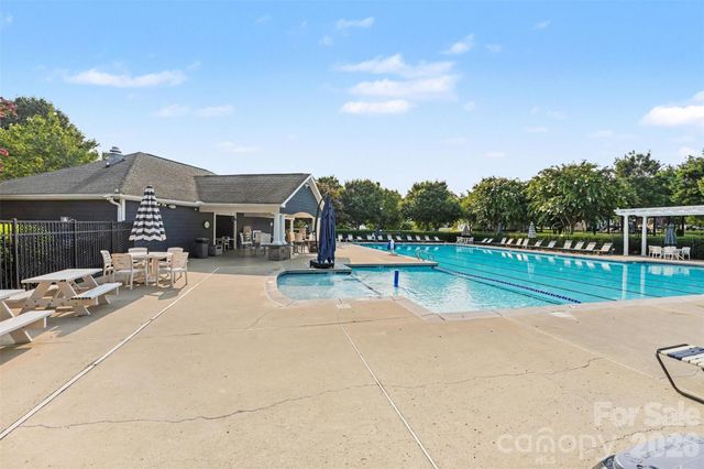 6715 Tanners Creek Drive, Huntersville, NC 28078