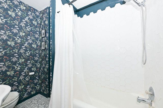 20516 Good Hope ROAD, Lannon, WI 53046